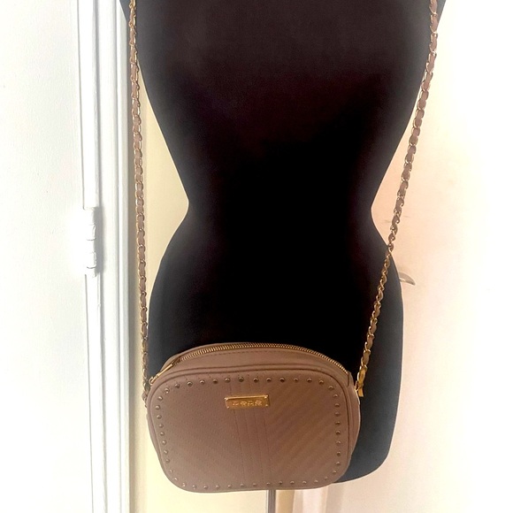 Bebe like new crossbody small Tan chain strap - Picture 2 of 4